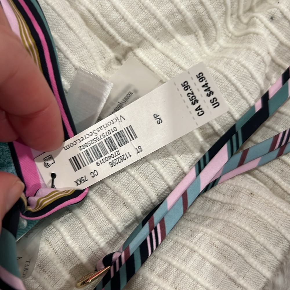 Victoria's Secret Pink and Blue Floral Bikini Top - Picture 2 of 4